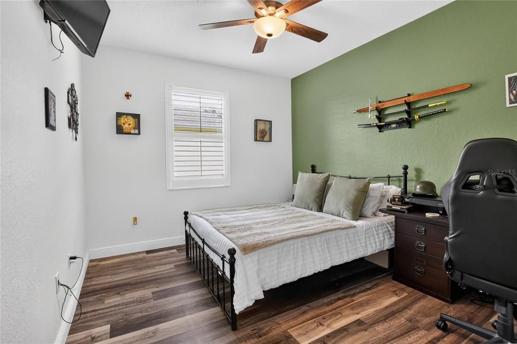 For Sale: $500,000 (4 beds, 2 baths, 2018 Square Feet)