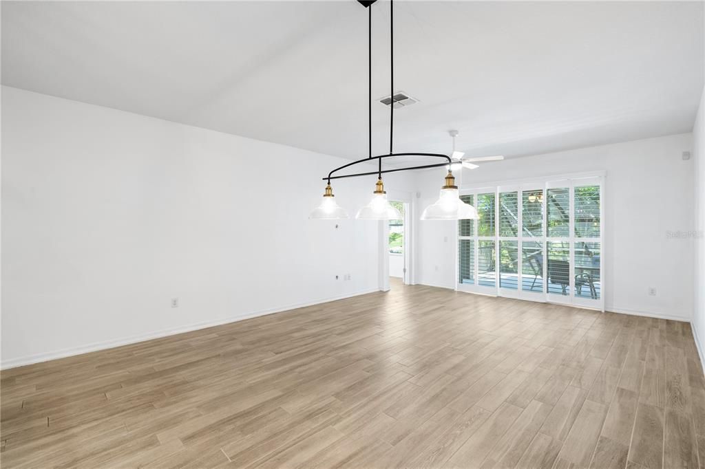En Venta: $350,000 (3 camas, 2 baños, 1740 Pies cuadrados)