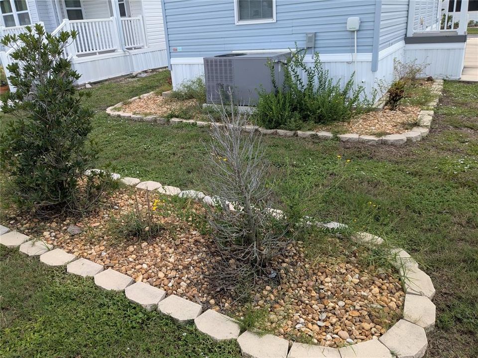 For Sale: $62,900 (1 beds, 1 baths, 467 Square Feet)