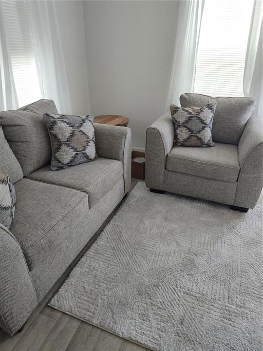 For Sale: $62,900 (1 beds, 1 baths, 467 Square Feet)