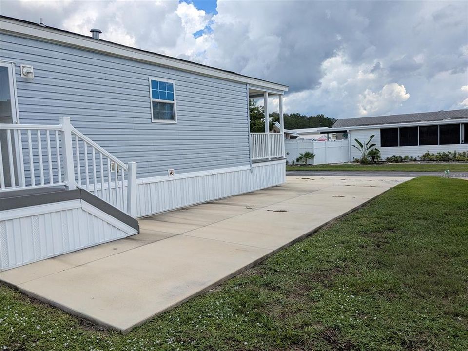 For Sale: $62,900 (1 beds, 1 baths, 467 Square Feet)