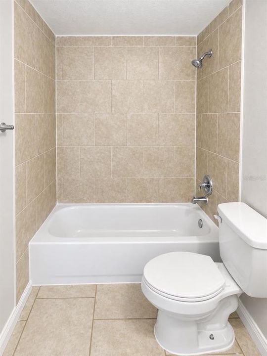 For Sale: $89,900 (2 beds, 1 baths, 992 Square Feet)