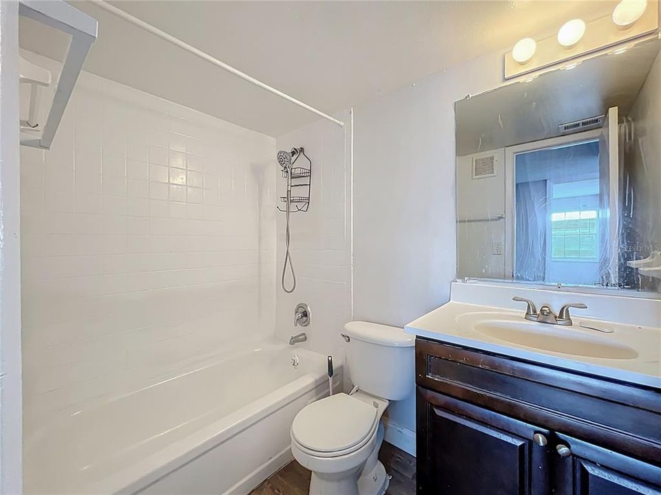 For Rent: $1,650 (3 beds, 2 baths, 1338 Square Feet)