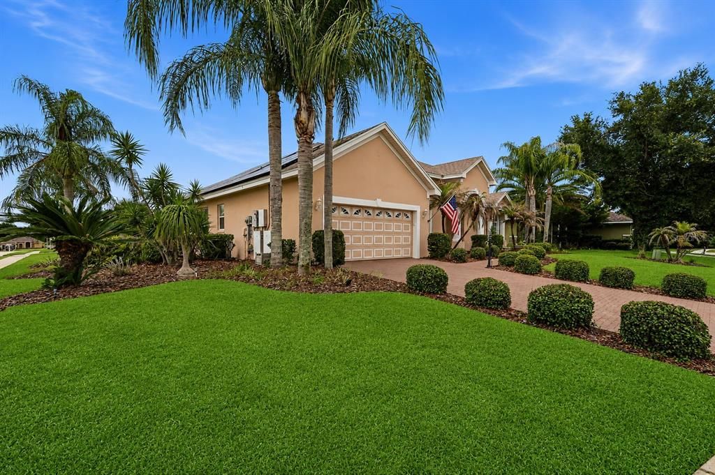 For Sale: $549,900 (4 beds, 3 baths, 2501 Square Feet)