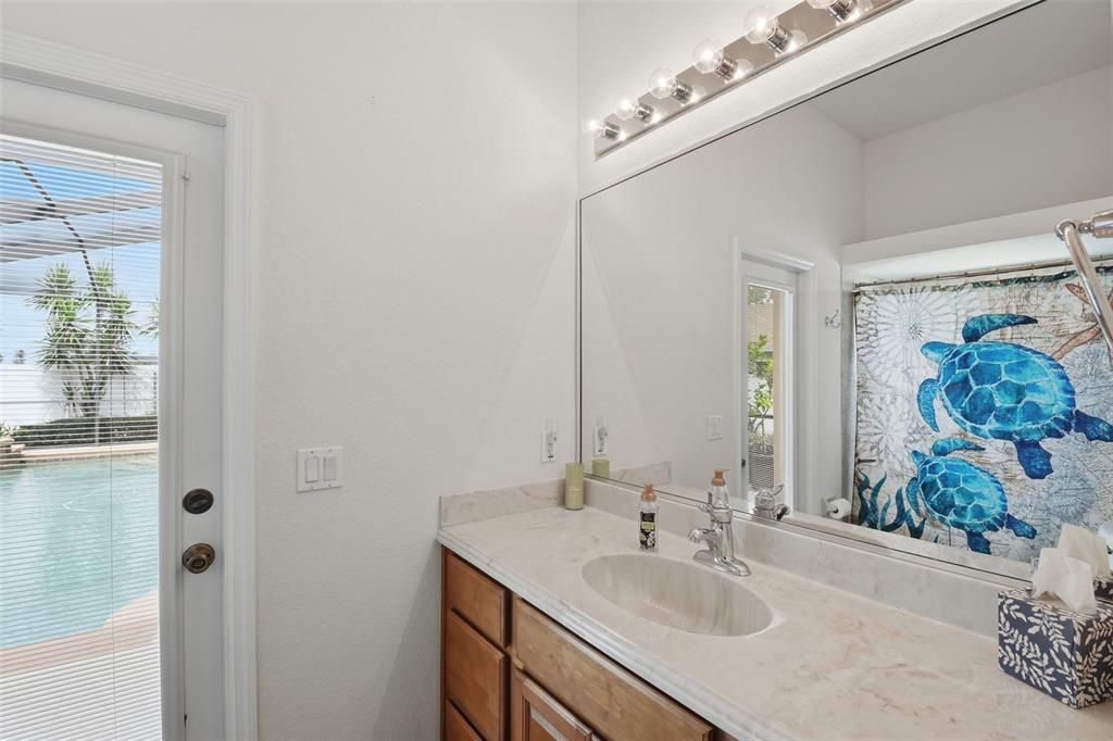 For Sale: $549,900 (4 beds, 3 baths, 2501 Square Feet)