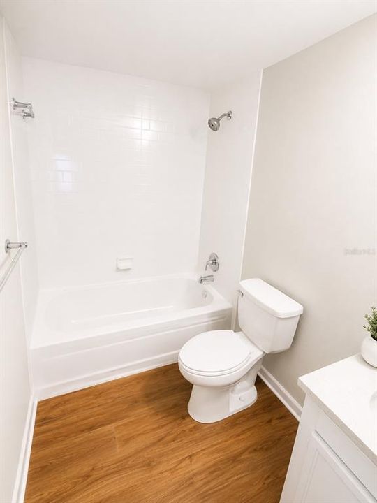 For Rent: $1,250 (1 beds, 1 baths, 780 Square Feet)