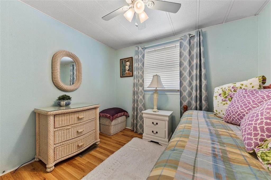 For Sale: $110,000 (2 beds, 2 baths, 1024 Square Feet)