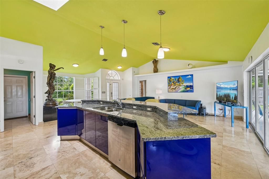 En Venta: $595,000 (3 camas, 2 baños, 1511 Pies cuadrados)