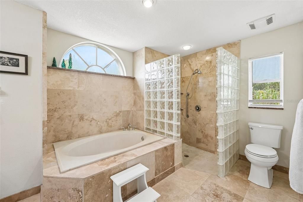 En Venta: $595,000 (3 camas, 2 baños, 1511 Pies cuadrados)