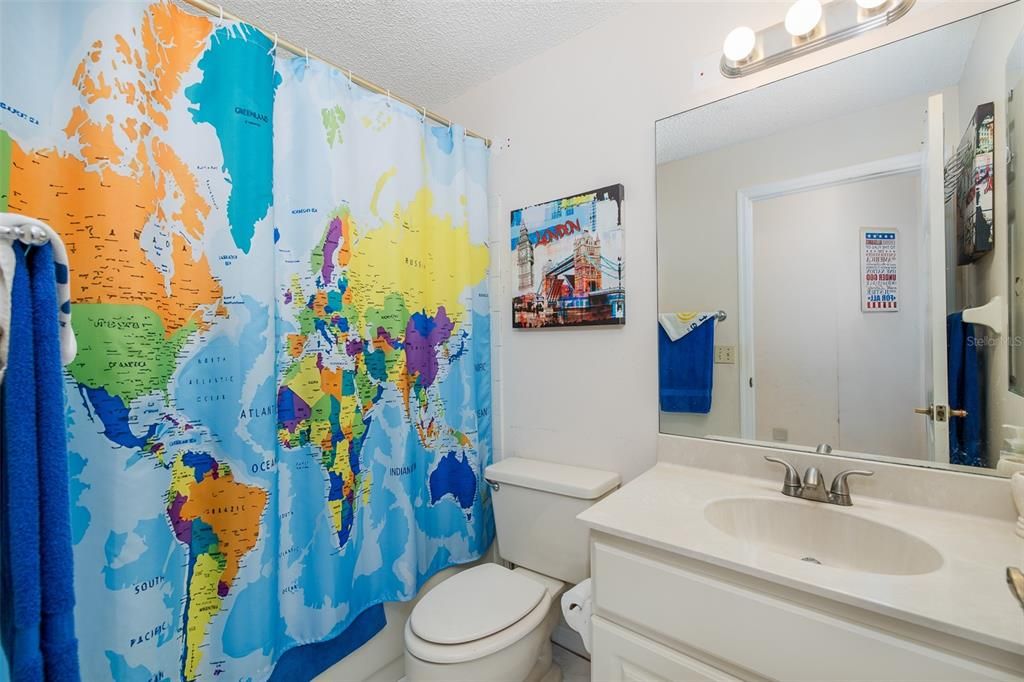 For Sale: $279,000 (2 beds, 2 baths, 1343 Square Feet)