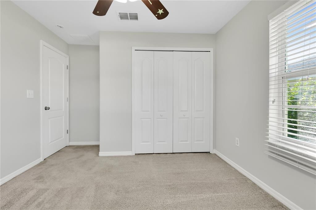 For Sale: $195,000 (3 beds, 2 baths, 1302 Square Feet)