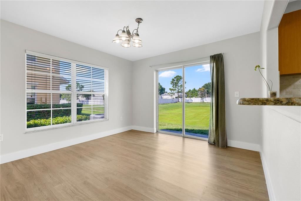 For Sale: $195,000 (3 beds, 2 baths, 1302 Square Feet)