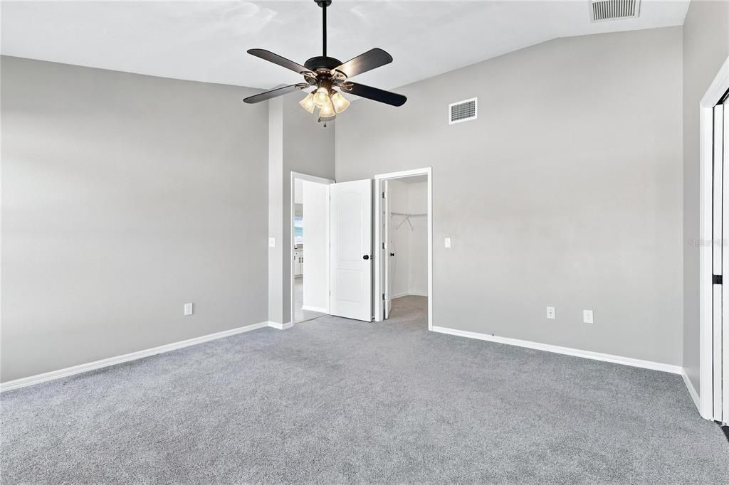 For Sale: $379,000 (3 beds, 2 baths, 1928 Square Feet)