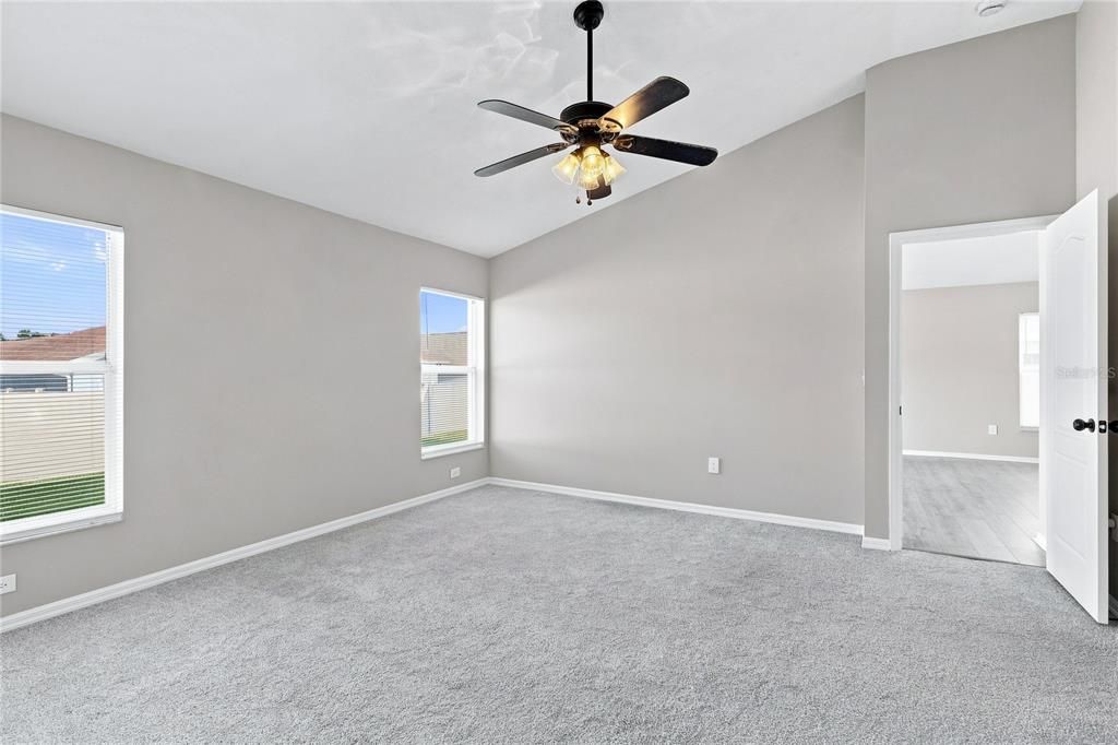 For Sale: $379,000 (3 beds, 2 baths, 1928 Square Feet)