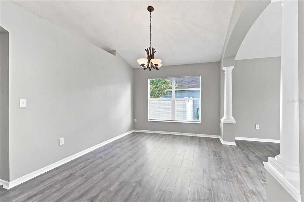 For Sale: $379,000 (3 beds, 2 baths, 1928 Square Feet)