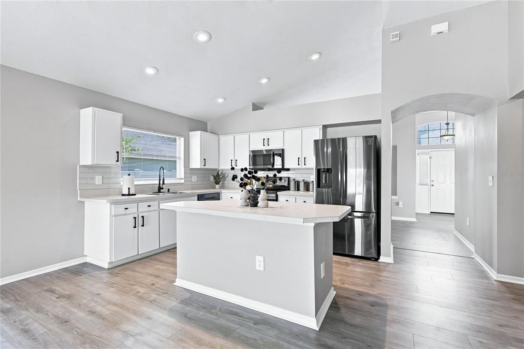 For Sale: $379,000 (3 beds, 2 baths, 1928 Square Feet)