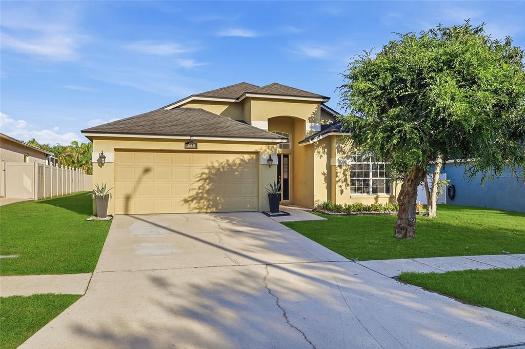 For Sale: $379,000 (3 beds, 2 baths, 1928 Square Feet)