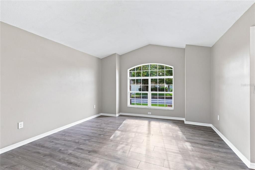 For Sale: $379,000 (3 beds, 2 baths, 1928 Square Feet)