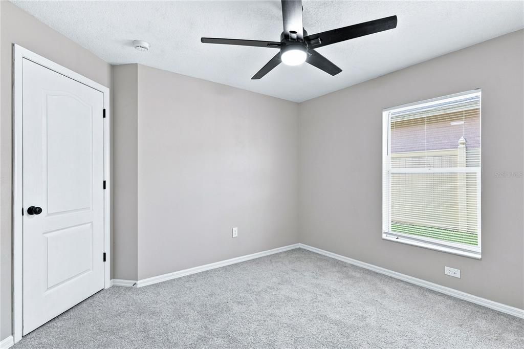 For Sale: $379,000 (3 beds, 2 baths, 1928 Square Feet)
