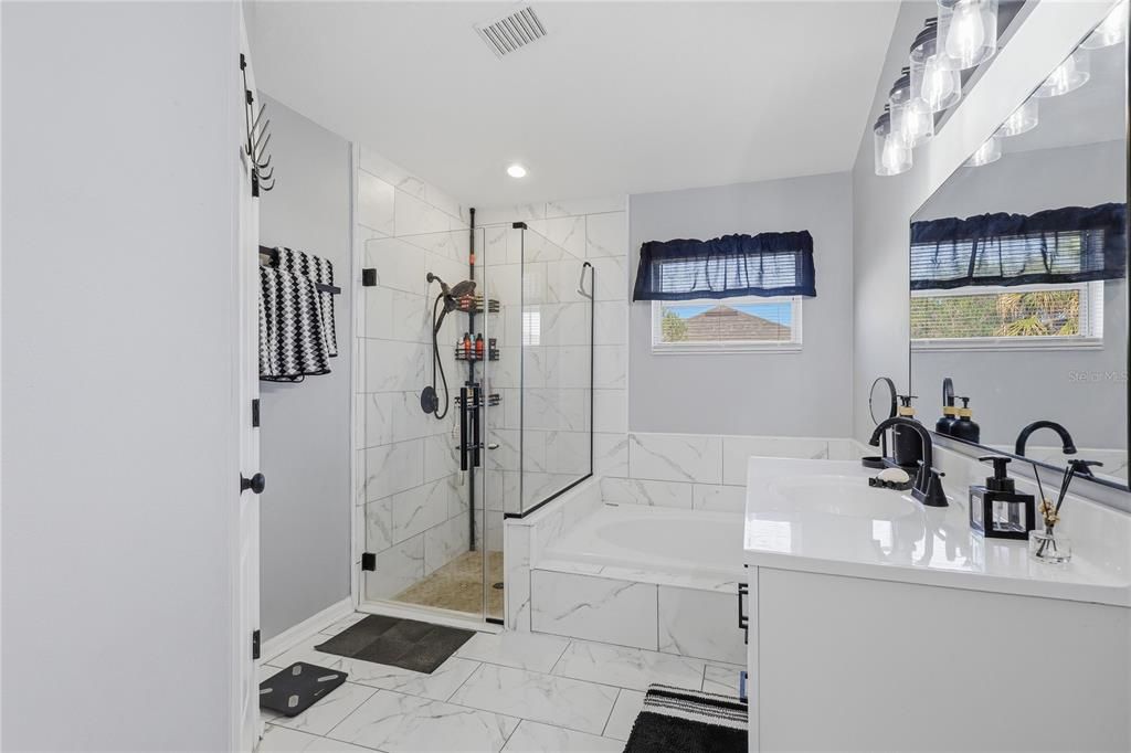 For Sale: $379,000 (3 beds, 2 baths, 1928 Square Feet)
