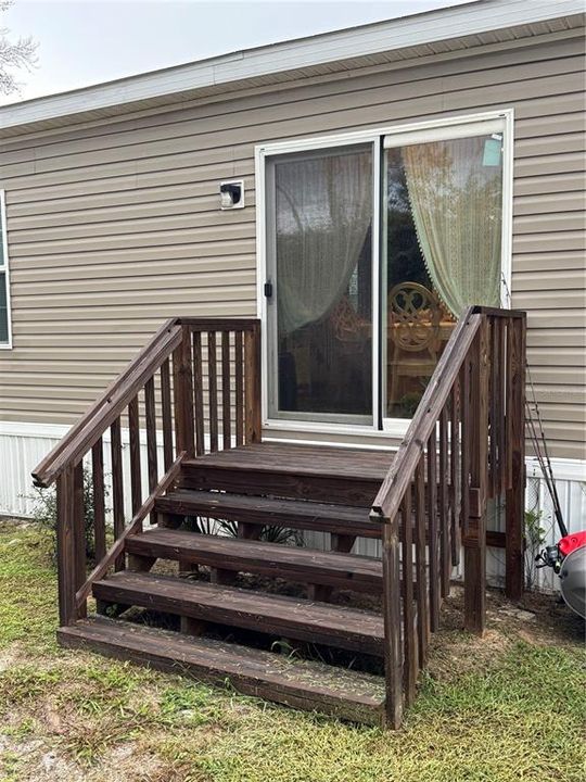 For Sale: $285,000 (4 beds, 2 baths, 1580 Square Feet)