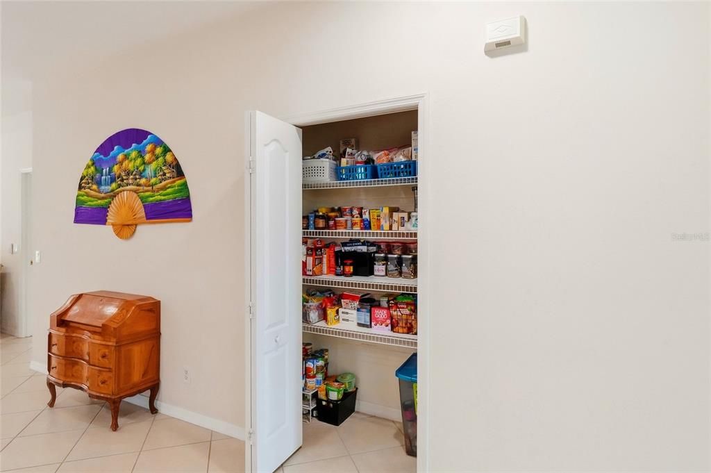 For Sale: $525,000 (4 beds, 2 baths, 2880 Square Feet)