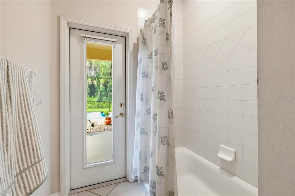 For Sale: $525,000 (4 beds, 2 baths, 2880 Square Feet)