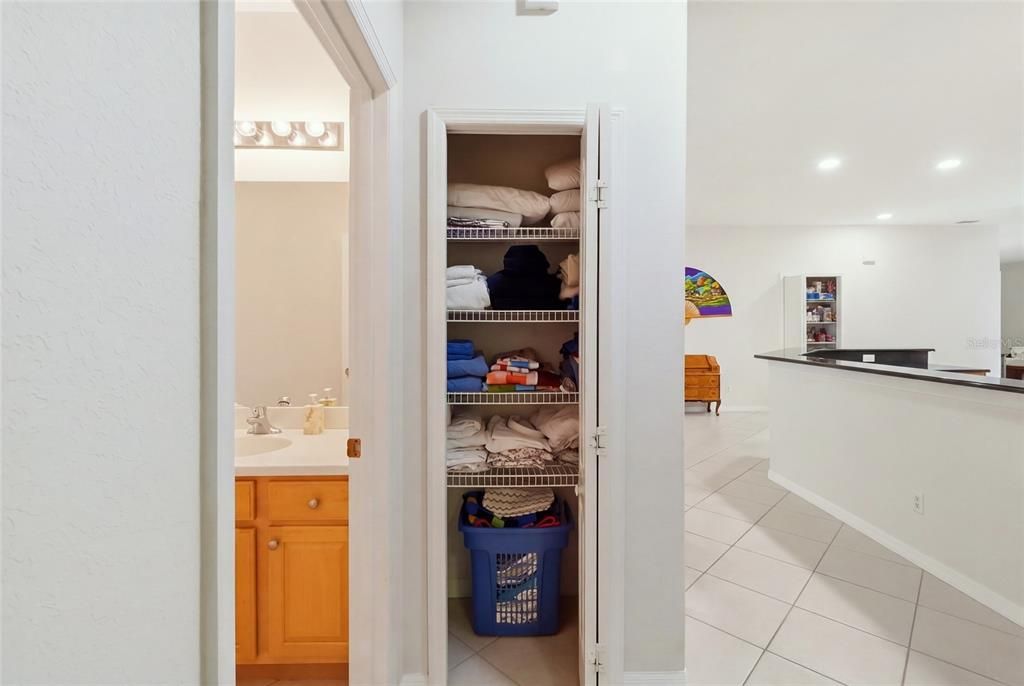 For Sale: $525,000 (4 beds, 2 baths, 2880 Square Feet)