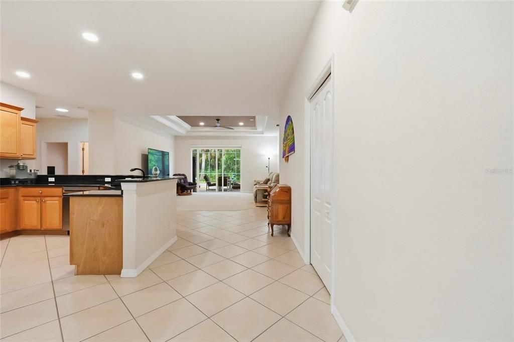 For Sale: $525,000 (4 beds, 2 baths, 2880 Square Feet)