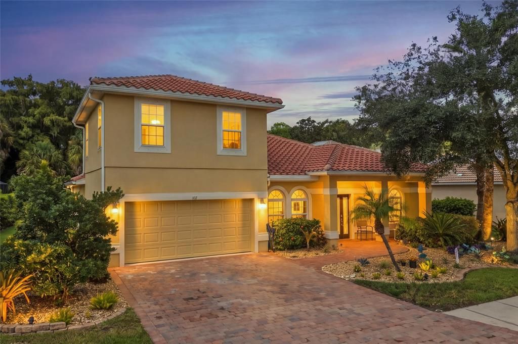 For Sale: $525,000 (4 beds, 2 baths, 2880 Square Feet)