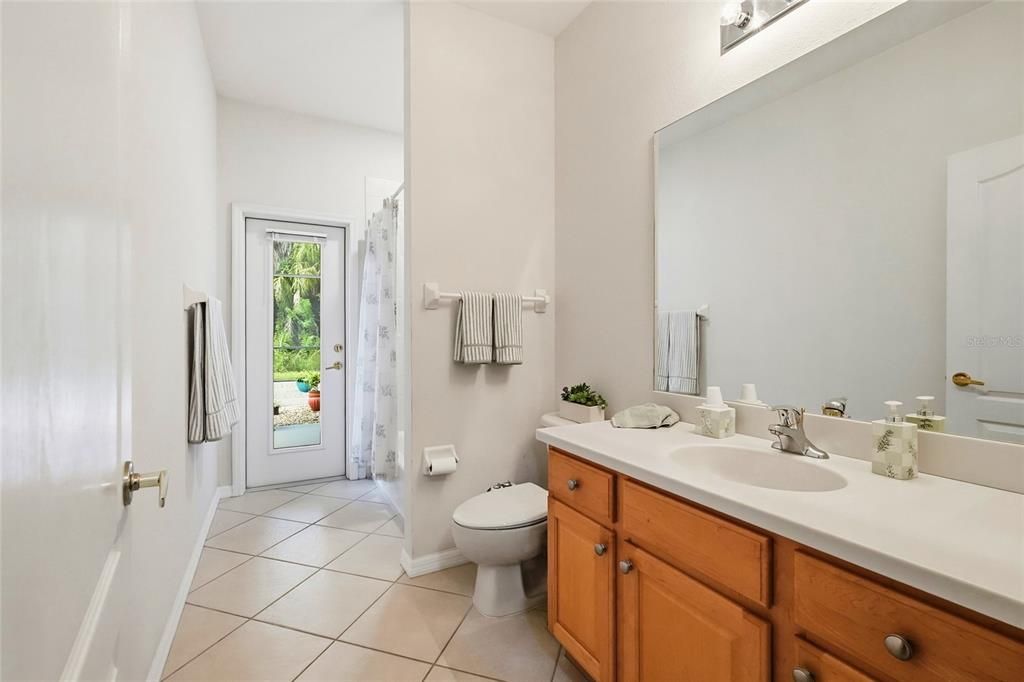 For Sale: $525,000 (4 beds, 2 baths, 2880 Square Feet)