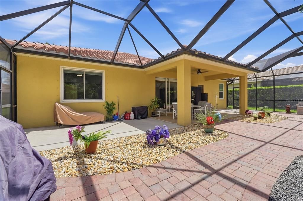 For Sale: $525,000 (4 beds, 2 baths, 2880 Square Feet)
