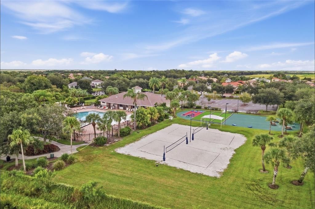 For Sale: $525,000 (4 beds, 2 baths, 2880 Square Feet)