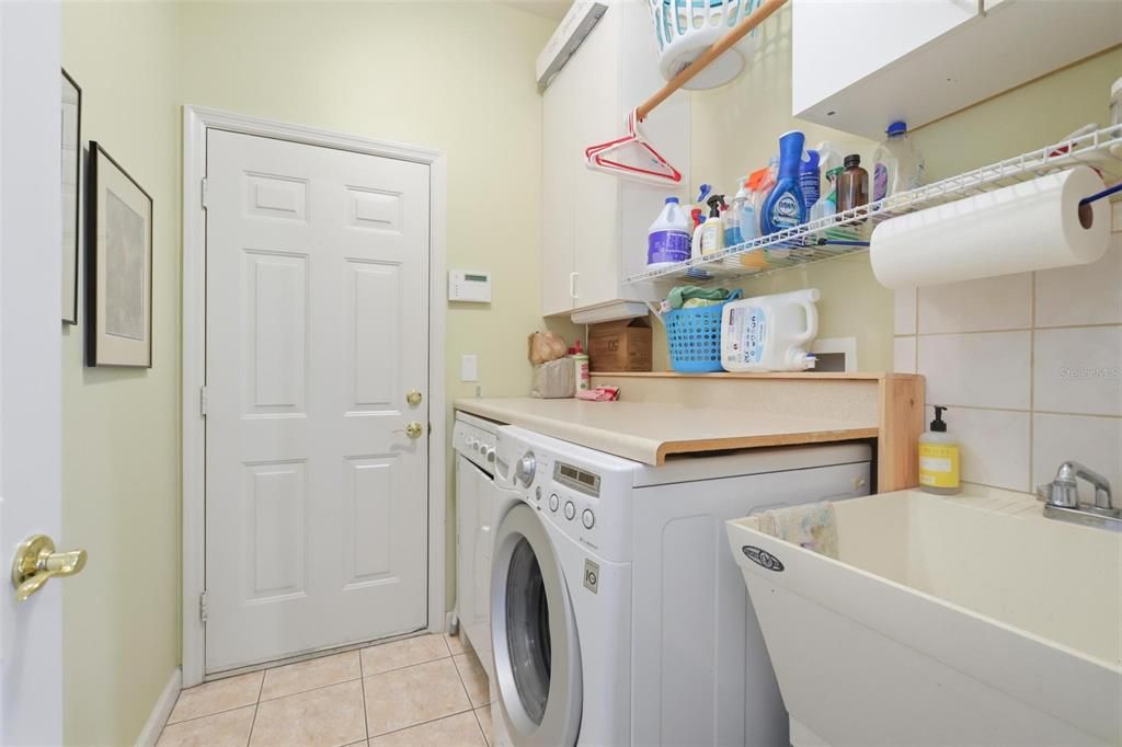 For Sale: $435,000 (3 beds, 2 baths, 2238 Square Feet)