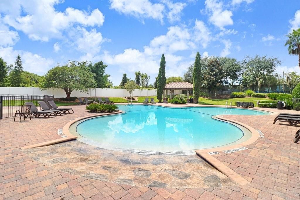 En Venta: $659,900 (4 camas, 3 baños, 2955 Pies cuadrados)