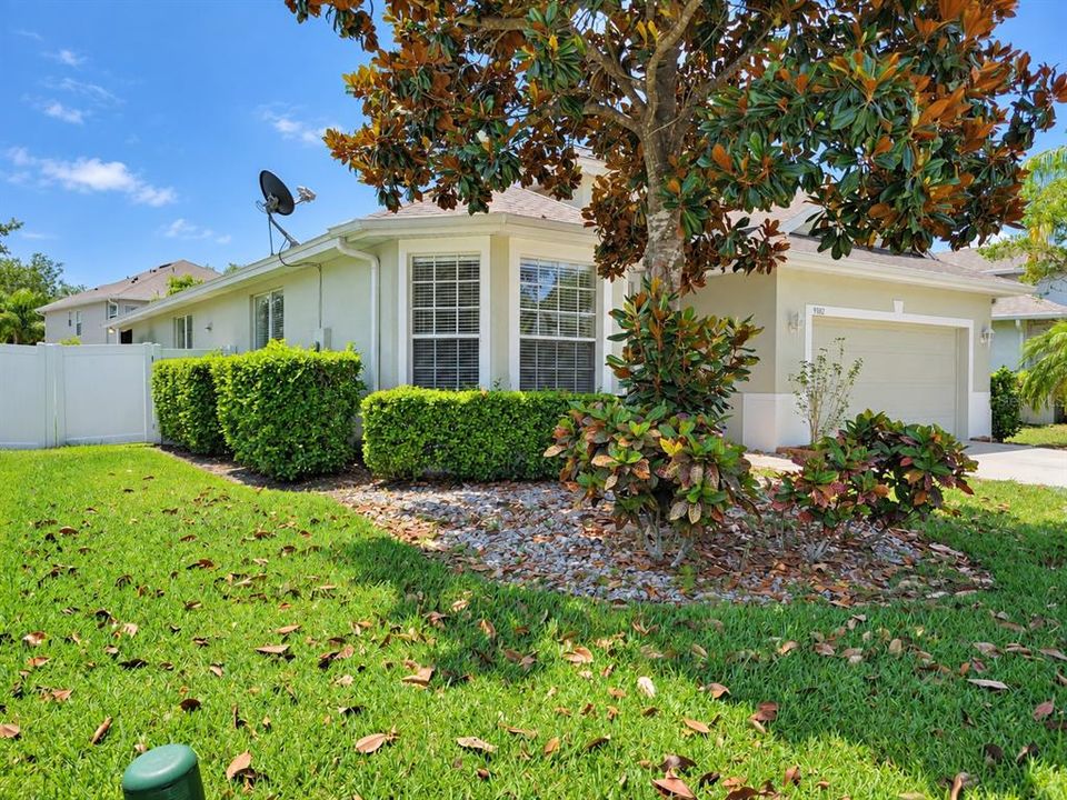For Rent: $3,300 (4 beds, 3 baths, 2110 Square Feet)