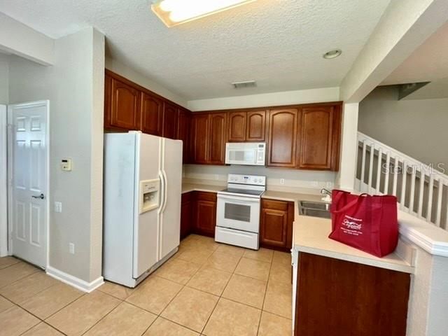 For Rent: $2,150 (3 beds, 2 baths, 1647 Square Feet)