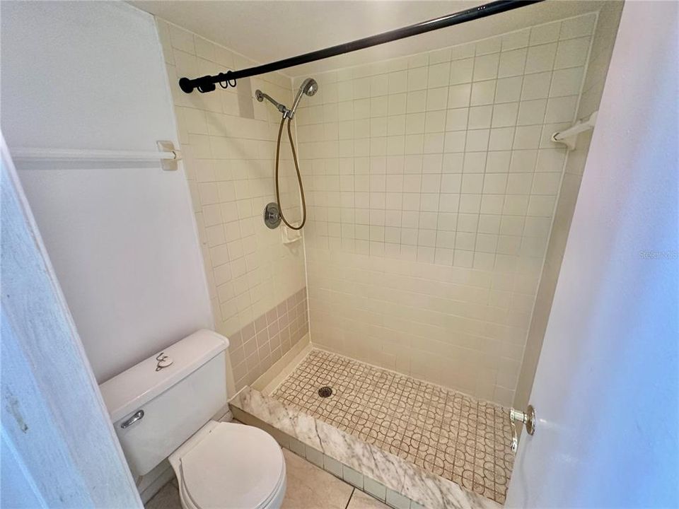 For Rent: $1,345 (2 beds, 2 baths, 940 Square Feet)