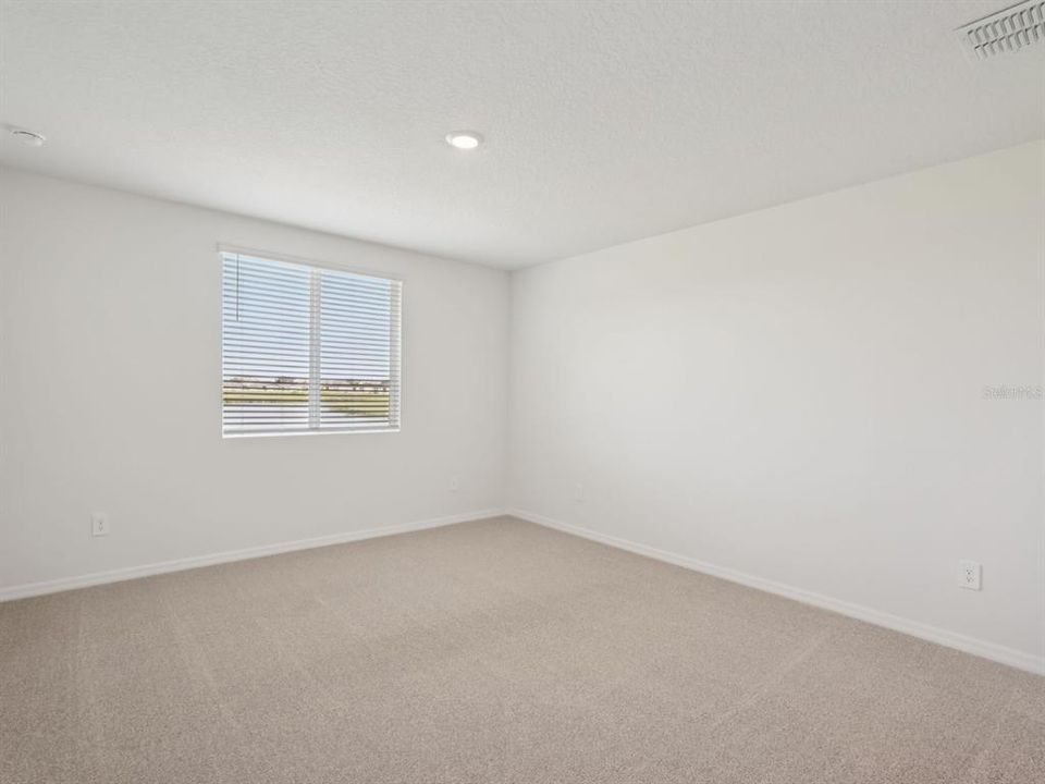 For Sale: $374,050 (4 beds, 3 baths, 1988 Square Feet)