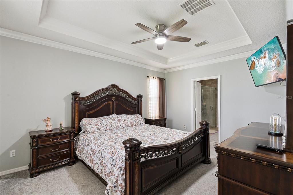 На продажу: $425,000 (4 спален, 2 ванн, 1940 Квадратных фут)