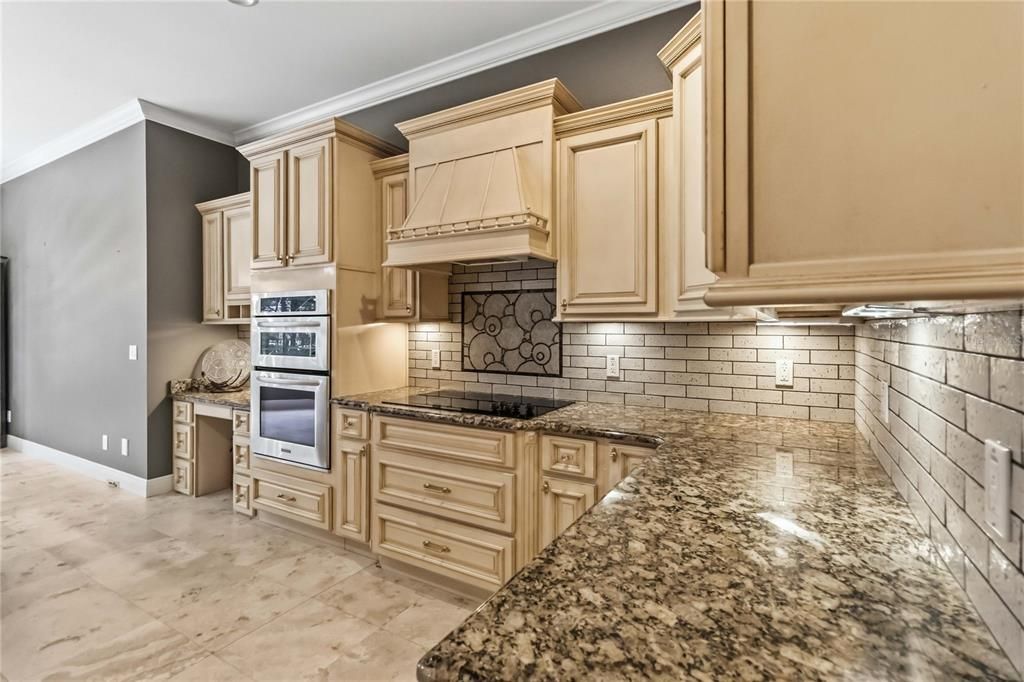 На продажу: $1,395,000 (5 спален, 4 ванн, 3221 Квадратных фут)