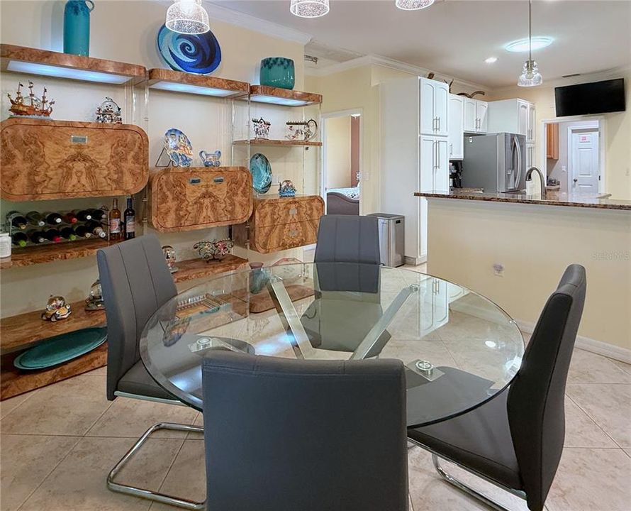 En Venta: $400,000 (3 camas, 2 baños, 2038 Pies cuadrados)