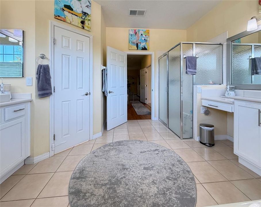 En Venta: $400,000 (3 camas, 2 baños, 2038 Pies cuadrados)