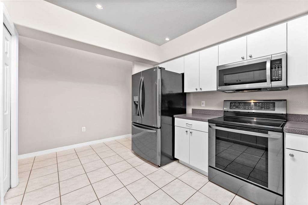 Activo con contrato: $650,000 (3 camas, 2 baños, 1528 Pies cuadrados)