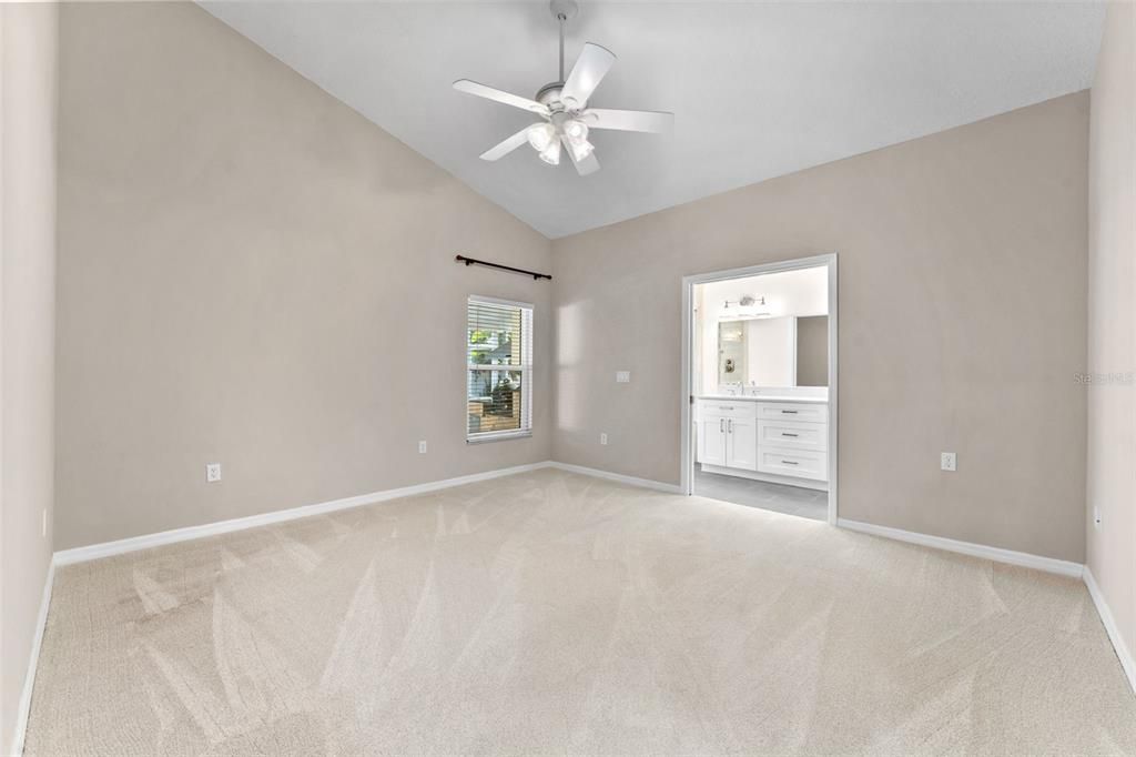 Activo con contrato: $650,000 (3 camas, 2 baños, 1528 Pies cuadrados)