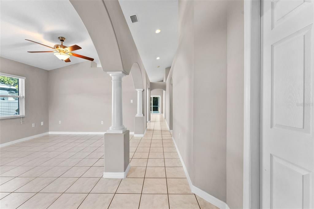 Activo con contrato: $650,000 (3 camas, 2 baños, 1528 Pies cuadrados)