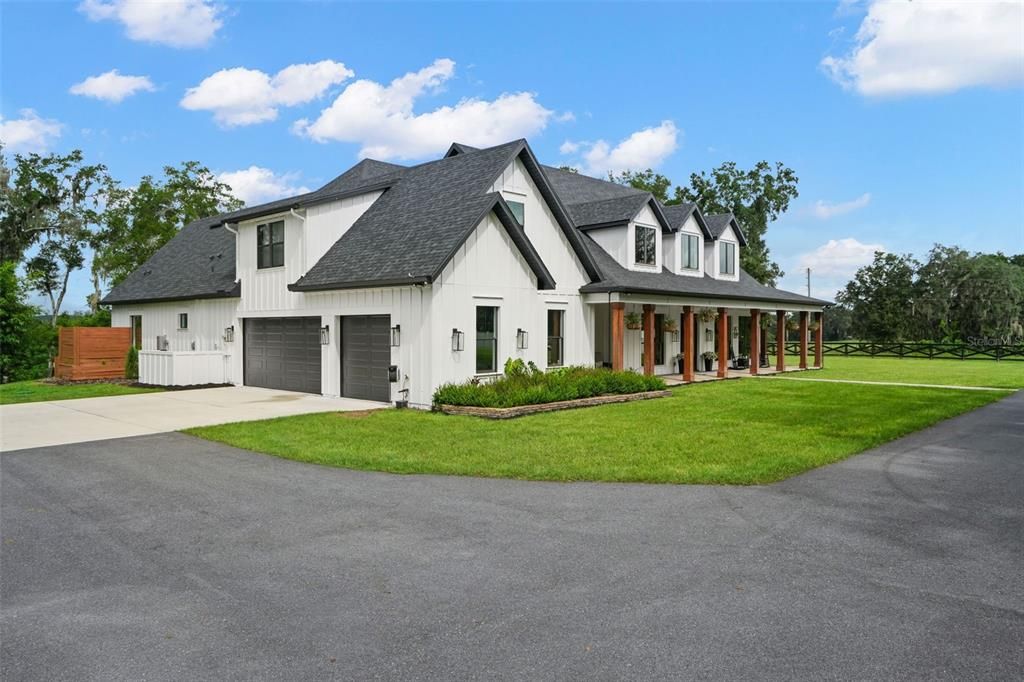 For Sale: $1,720,000 (4 beds, 3 baths, 3422 Square Feet)