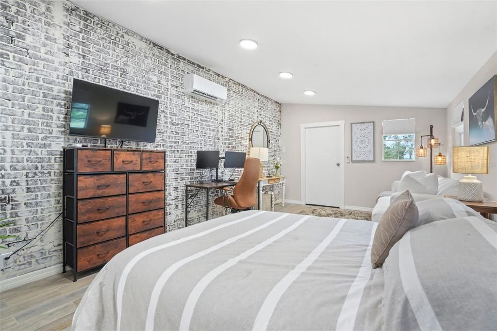 For Sale: $1,720,000 (4 beds, 3 baths, 3422 Square Feet)