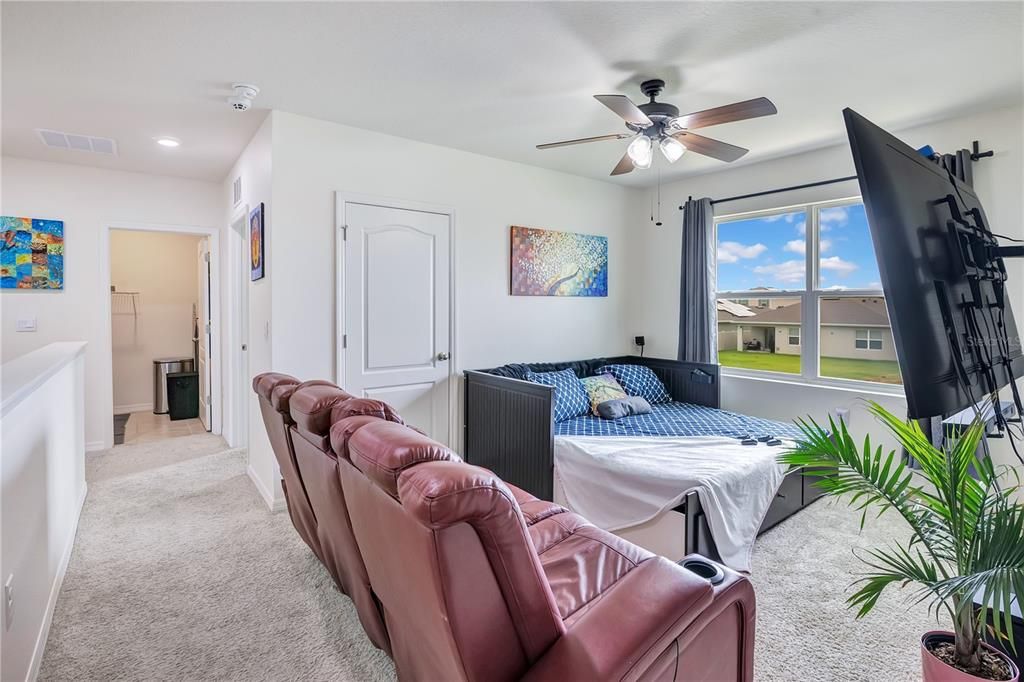 For Sale: $524,990 (5 beds, 3 baths, 2568 Square Feet)