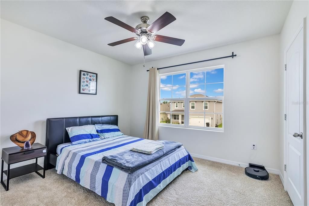 For Sale: $524,990 (5 beds, 3 baths, 2568 Square Feet)